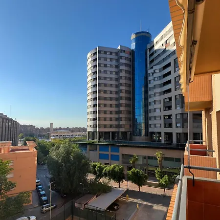 Cortes - Pool Paddle Tennis Court And Gym