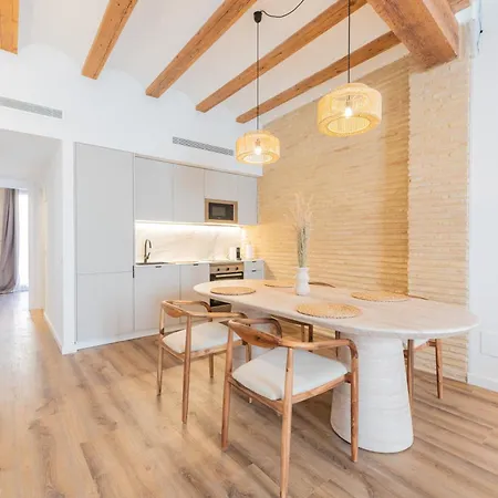 Yturralde By Alma Valência