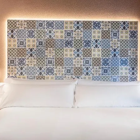 Axel - Adults Only Otel