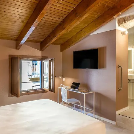 Axel - Adults Only Otel Valensiya