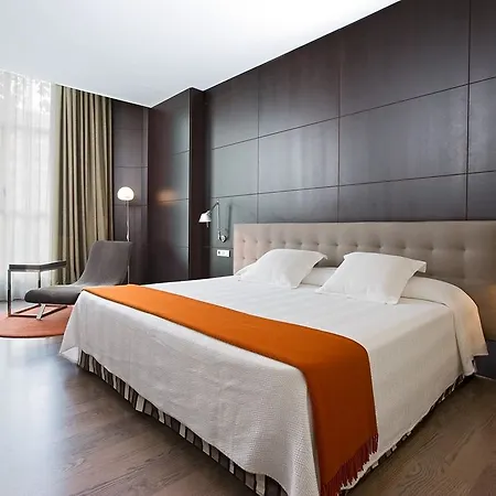 Nh Center Hotel 4*