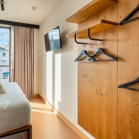 Easyhotel Ciutat Vella