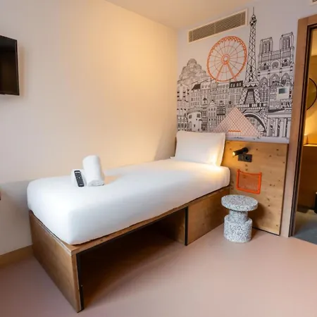 Easyhotel Ciutat Vella 2*