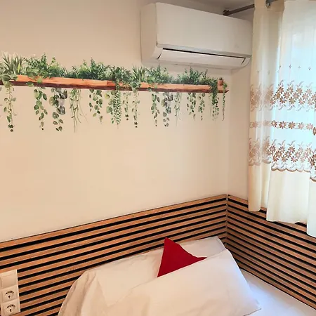 Con Cocina Y Bano Privado De Temporada Vacaciones Largas Long Desde 11 Noches * ולנסיה