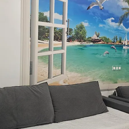 A45 Viviendaturisticavalencia Mundo アパート *