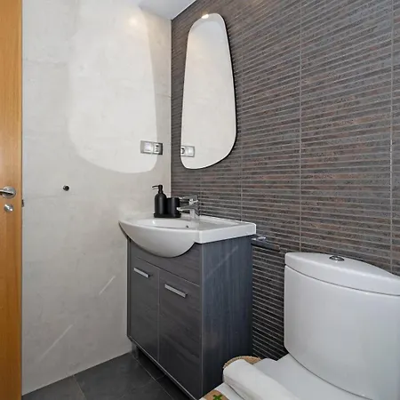 Guestready - Modern Flat With Terrace In