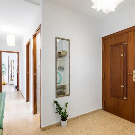 Apartment Isola Beachside *