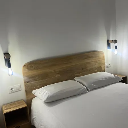 Acogedor Frente A Plaza Del Cedro *