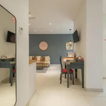 Chic & Comfortable Apartment, Private Terrace 4* Valencia