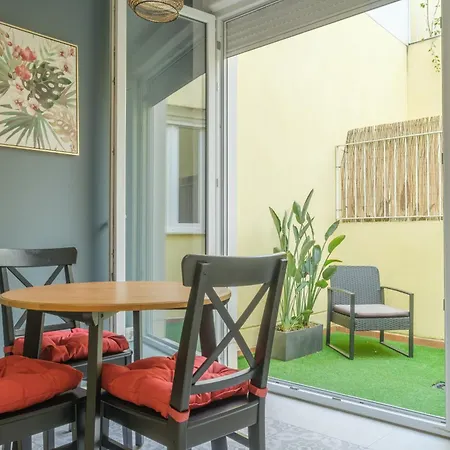 Chic & Comfortable Apartment, Private Terrace Valencia