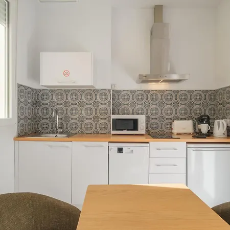 Ξενοδοχείο με διαμερίσματα Gorgeous With A Large Private Terrace Βαλένθια