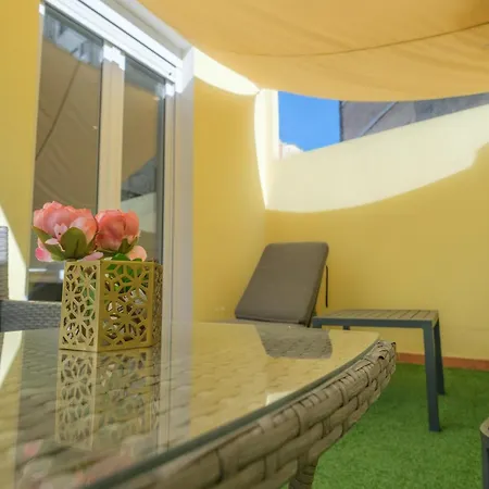 Gorgeous With A Large Private Terrace Aparthotel
