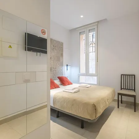 招待所 Close To Centre