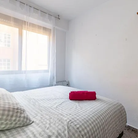 Invalencia - Yecla Flat With Terrace فالنسيا