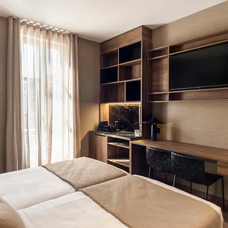 Hotel Blanq Gran Vía 4*