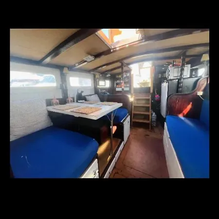 La Pepa Bateau-hôtel *