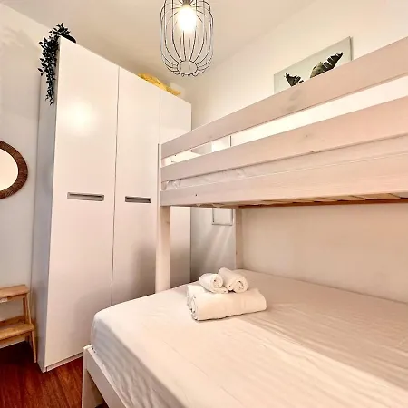 Padre Anton Seasonal * バレンシア