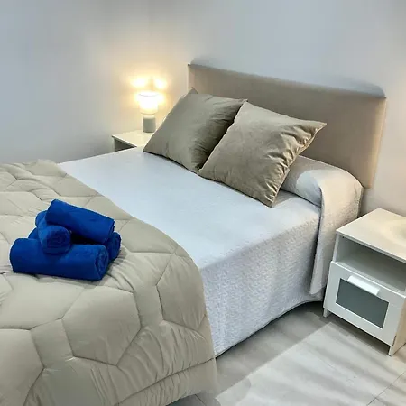 Urban Center - Alma Apartman