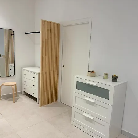 Urban Center - Alma Apartman *