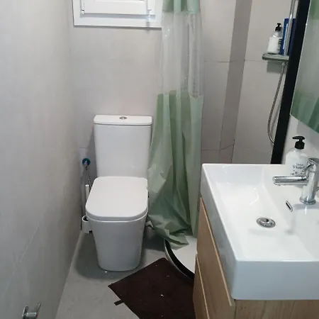 1 - Matrimonial Con Sala Y Balcon Privado *