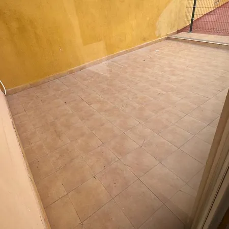 Apartment Plaza La Reina 3th Floor & No Elevator Valencia