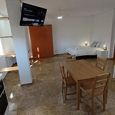 Magnifico Y Moderno Estudio Bien Ubicado * Walencja