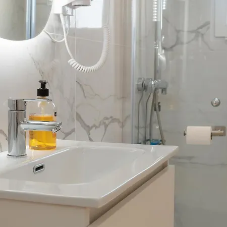 Floor 2 Bedroom With Terrace Appartamento *