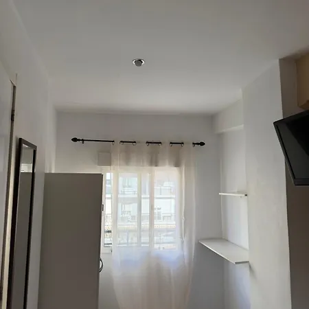 Avenue בית אירוח