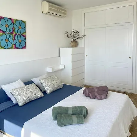 En Primera Linea De La Playa A 15 Minutos De La Ciudad De Appartement
