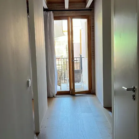 Design Loft Near The Sea Апартаменты