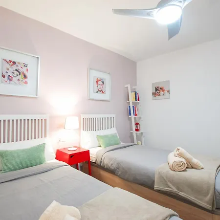 Junto Al Oceanografic Valencia