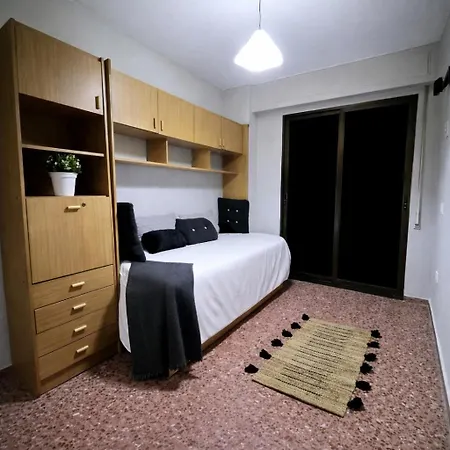 ホームステイ Coliving - Vive En La Zona De Moda Del Centro De バレンシア