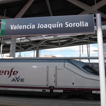Coliving - Vive En La Zona De Moda Del Centro De Habitación en casa particular Valencia