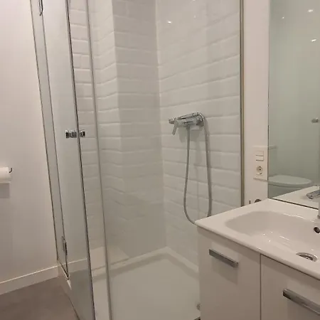 Homestay Vip En Vivienda Compartida Muy Centricas *