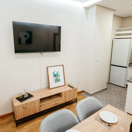 Almas, Hall 1 Min, 4 Pax, Smart Tv * 瓦伦西亚
