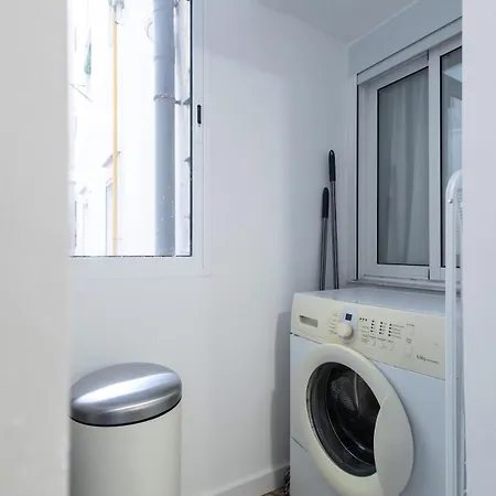 En Corts By Concept Flats Apartament
