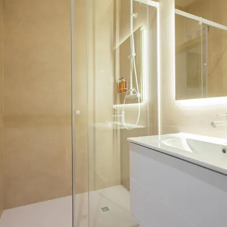 Apartment Loft - B 1-6 Smart Access & Urban Calm