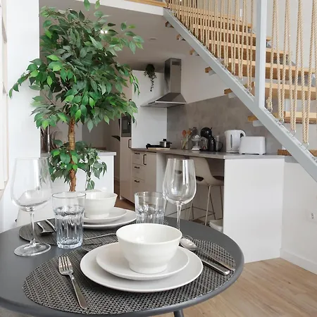 Loft M15 - Ground & Arena Connected Apartment Valencia