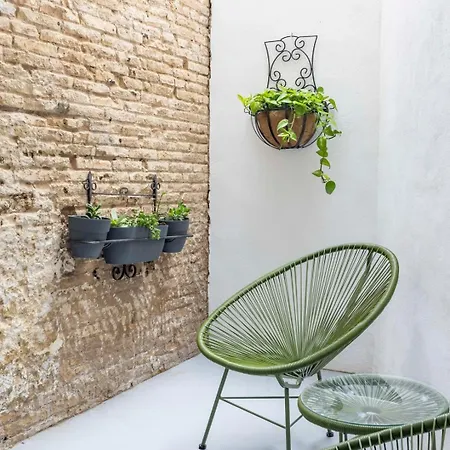 Cozy With Terrace In Ruzafa By Invalencia Валенсия