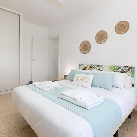 דירה Isola Beachside