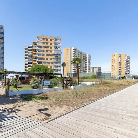 Isola Beachside דירה