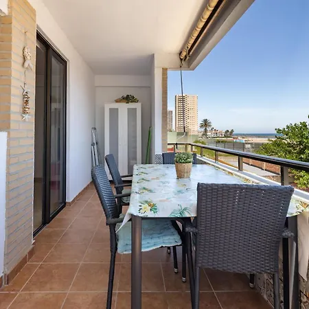 Isola Beachside דירה