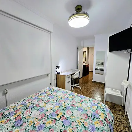 Con Bano, Salon Y Cocina Privados Accommodatie bij particulieren Valencia