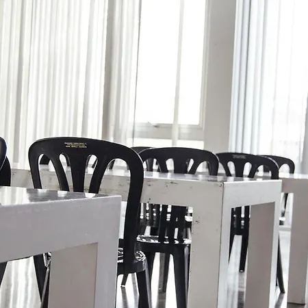 Residencia La Petxina Hotell 2*