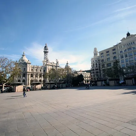 Travel Habitat Ayuntamiento فالنسيا