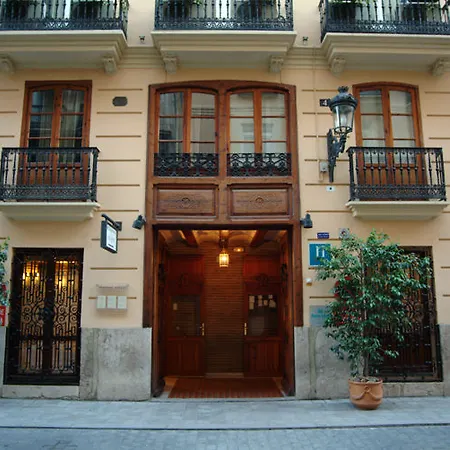 Hotel Ad Hoc Monumental 1881 Valenza