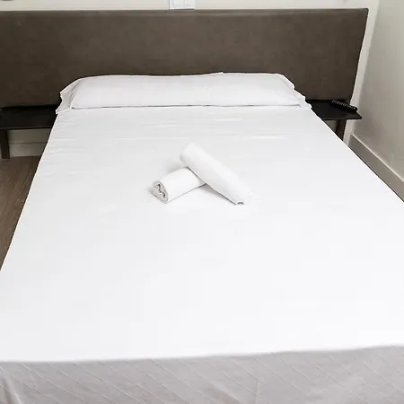 Guest house Nwt Station 2*