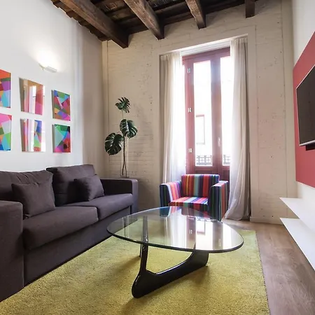 Luxury - Boutique Redonda