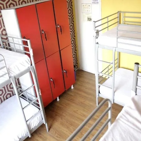 Hostal Feetup Backpackers Valencia