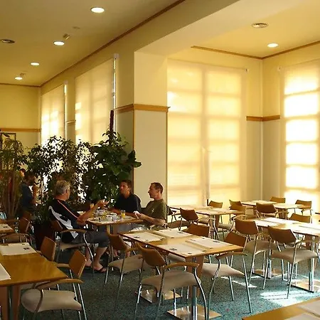 Express Ciudad De Ciencias By Ihg Отель Валенсия